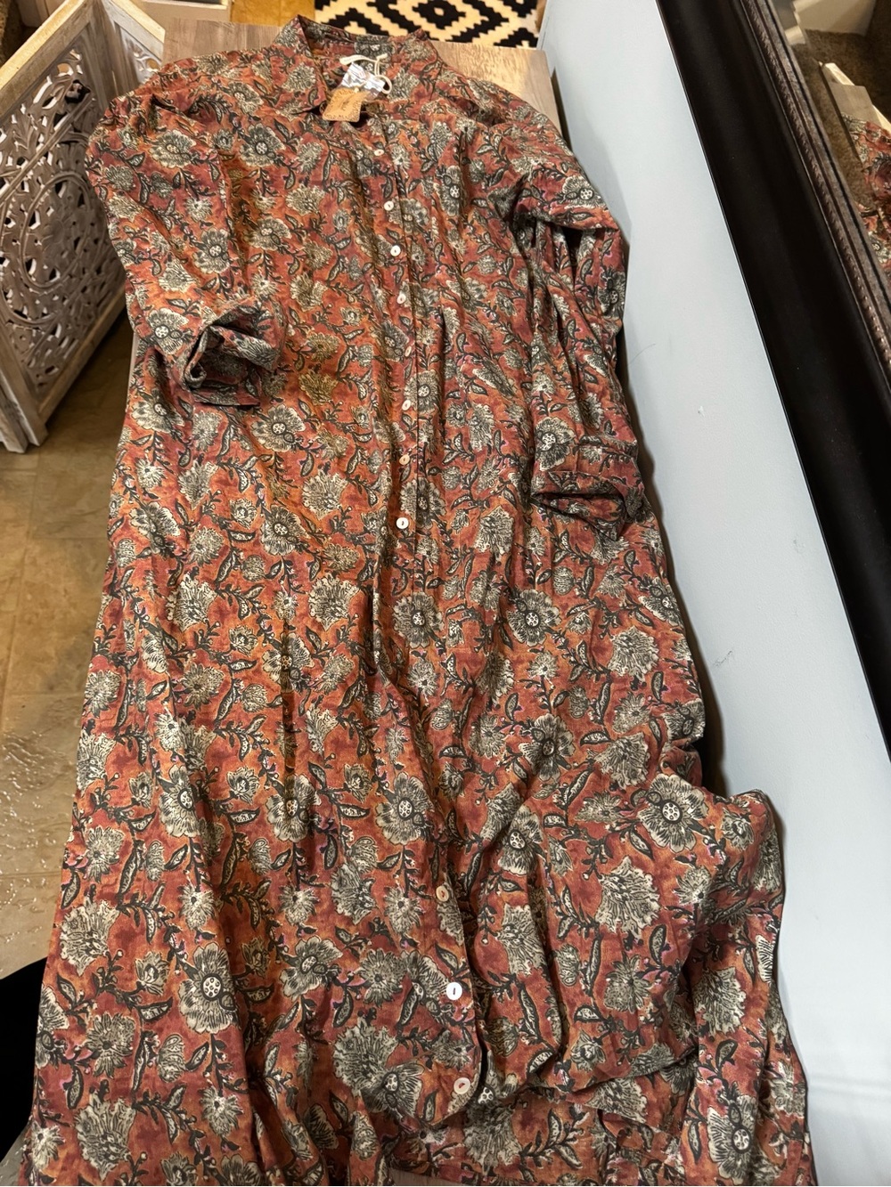 NATURAL LIFE Long Sleeve Floral Maxi Shirt Dress in Rust Brown and Olive - Picture 5 of 13